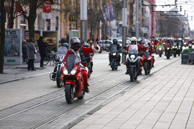 Osijek:  Tradicionalni dolazak motomrazova na  Trg Ante Starčevića
