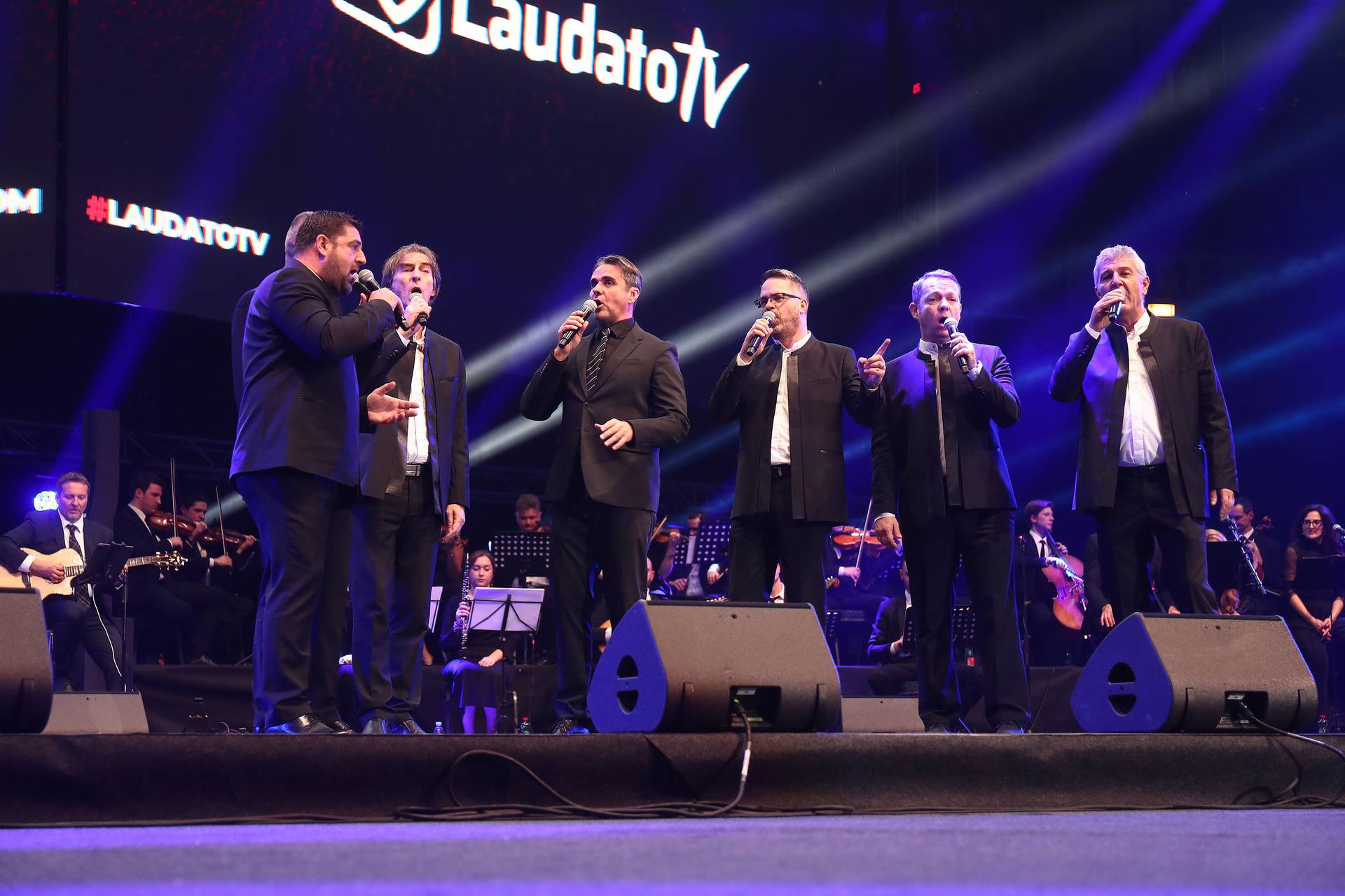 Zagreb: Veliki koncert Laudato TV-a pod nazivom "Domu mom" u Areni