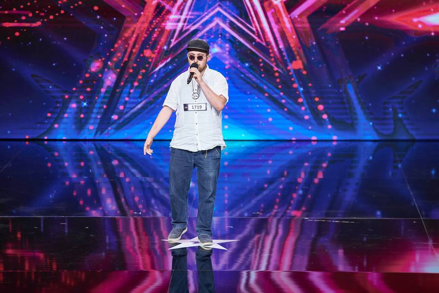 Martina je pobjegla: Šokirao je natjecatelj koji slika penisom