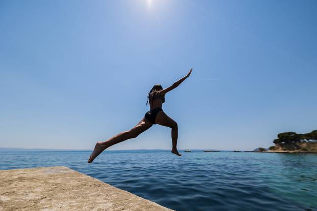 Split:  Prvi dan ljeta na plaži Firule