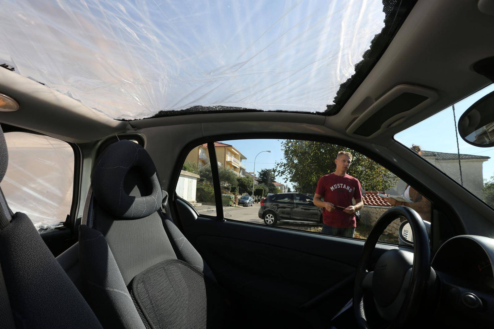 Vozač pauka se ispričao: 'Auto mi nije baš ispao, zaljuljao se!'