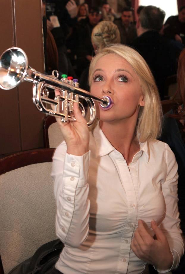 ARHIVA - Kraljevi ulice konačno 'uhvatili' Doru 2008. 