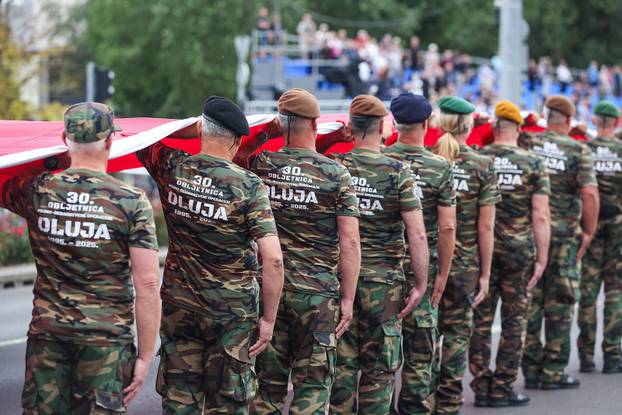 Zagreb: Generalna proba svečanog vojnog mimohoda