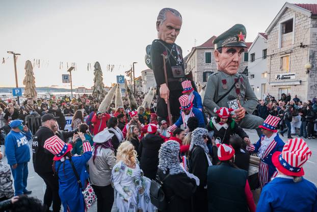 Tito i Ante Pavelić spaljeni kao Krnje u Kaštel Starom