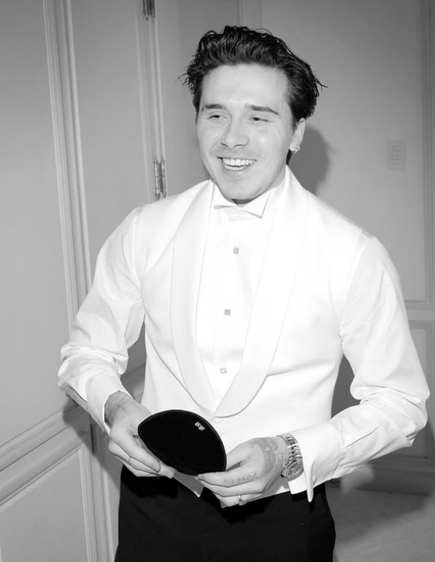 Nakon što je javno prozvao roditelje, Brooklyn objavio romantičke fotke s Nicolom