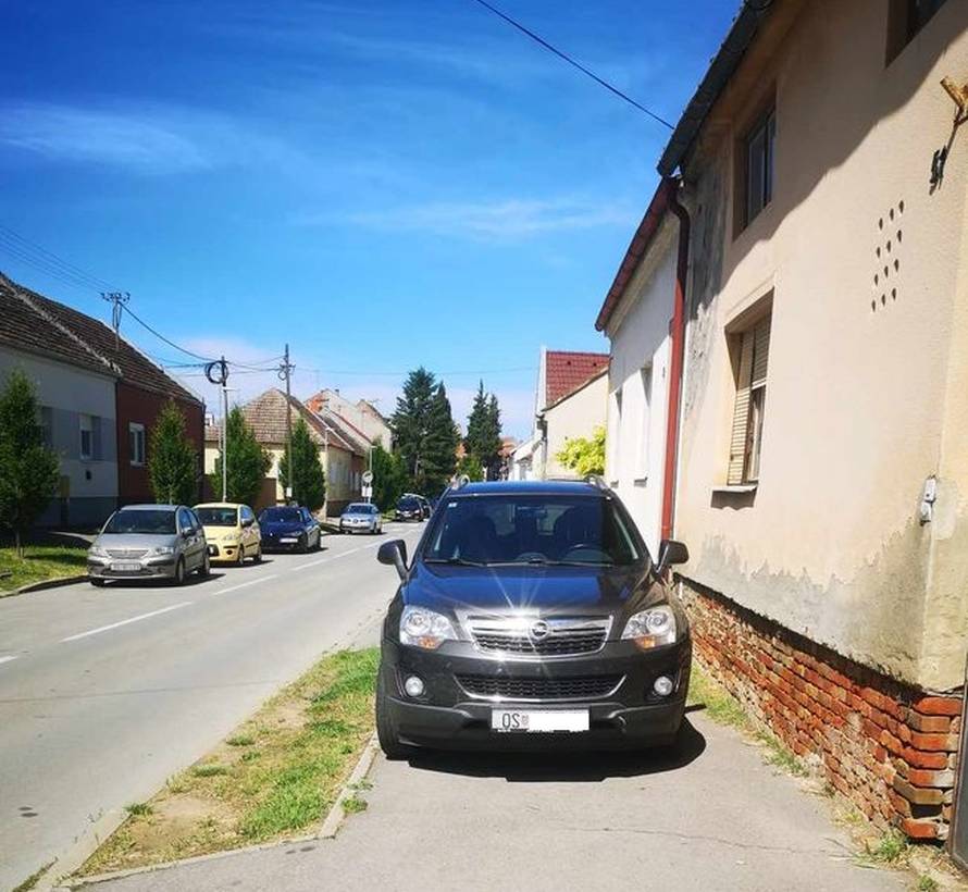 Kad Hrvati parkiraju! Pobjednik dana ima splitske tablice: 'Uzet mu auto i stavit ga na licitaciju!'
