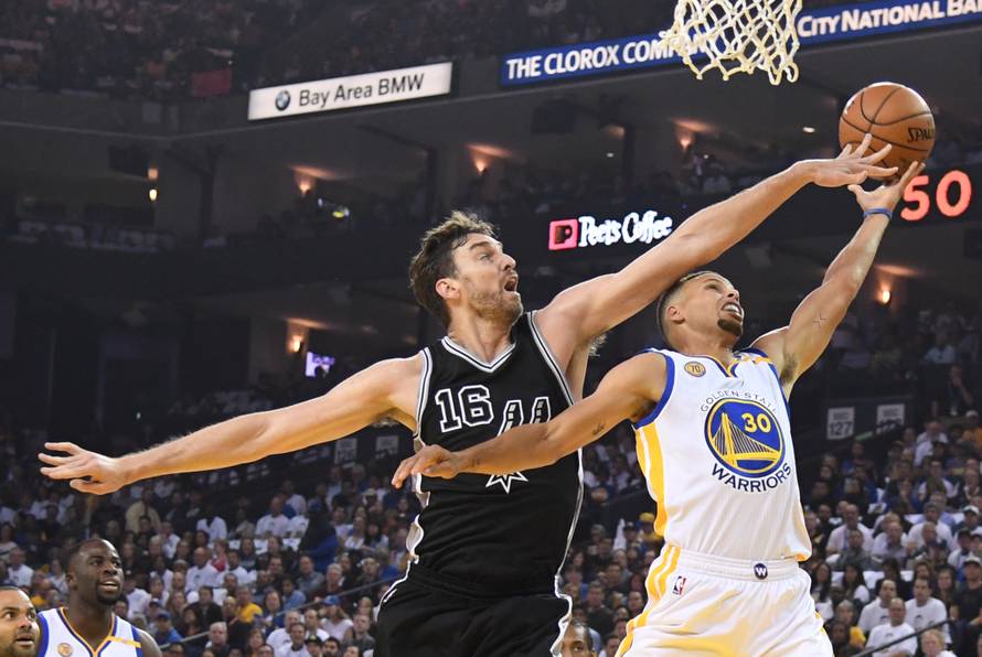 NBA: San Antonio Spurs at Golden State Warriors