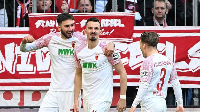 Bundesliga - Bayern Munich v FC Augsburg