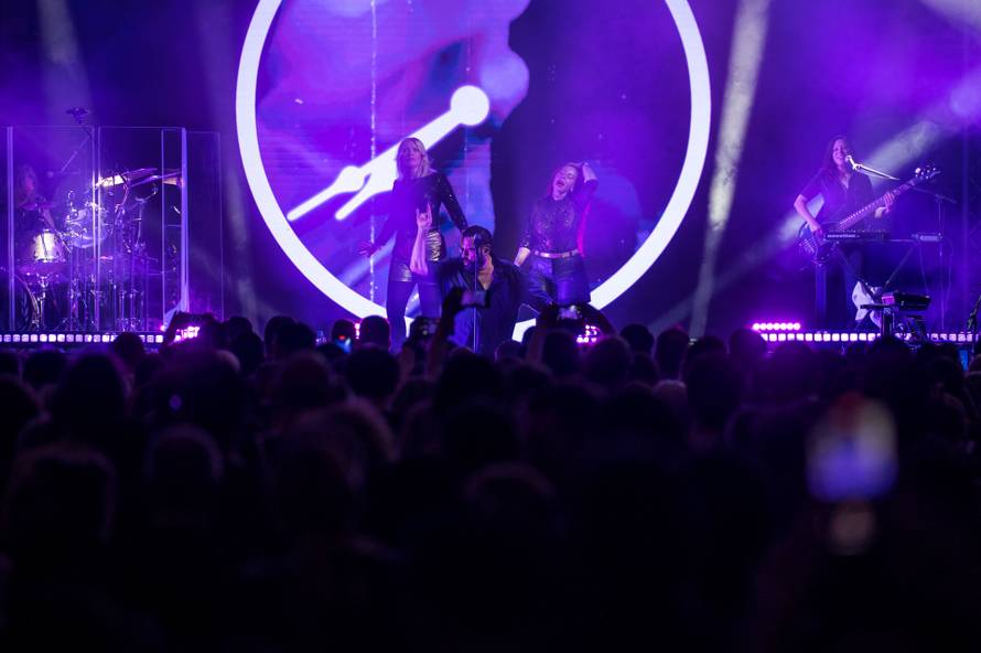 Alphaville napunio Zagrebački velesajam: Bezvremenski hitovi našli su put do svih generacija