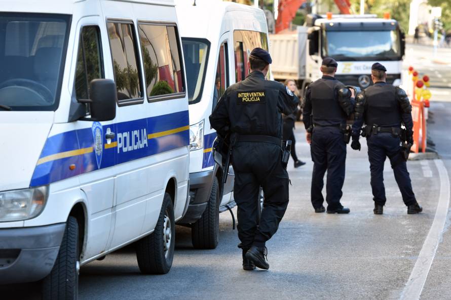 Tučnjava u Šibeniku: Torcida je napala Funcute, 76 privedenih