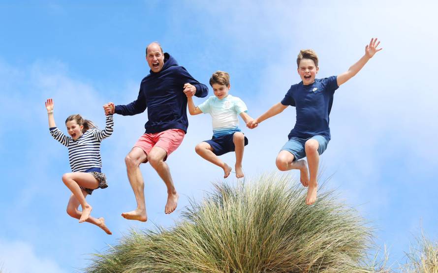 Prince of Wales celebrates 42nd birthday