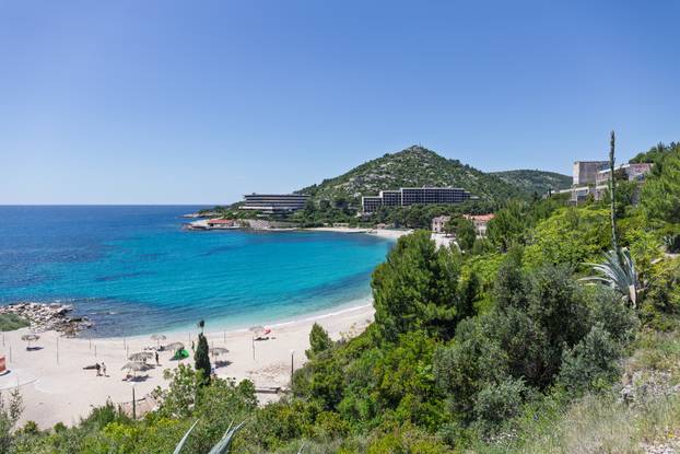 Počinje rušenje devastiranih hotela Kupari u najljepšoj uvali kod Dubrovnika