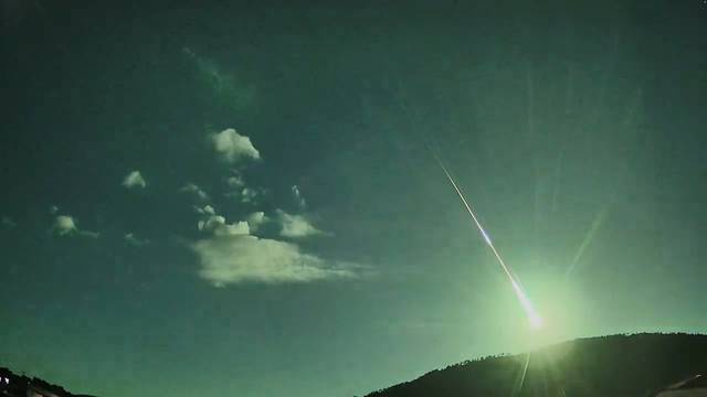 Comet fragment lights up sky over Spain and Portugal