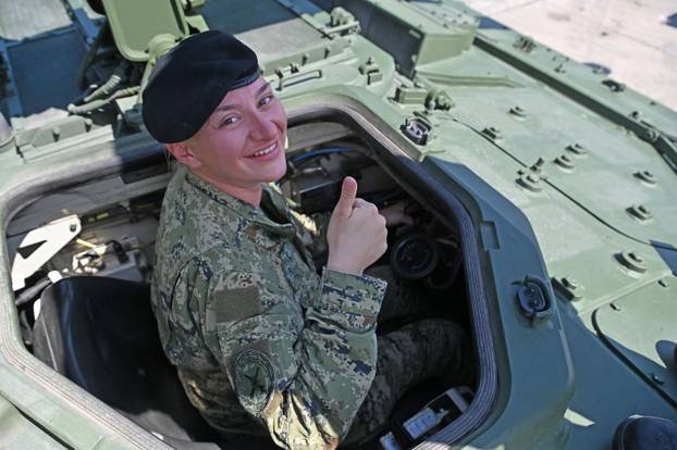 One su naše vojnikinje! MORH se pohvalio ženama: 'Za njih ne postoji nemoguće, slažete li se?'