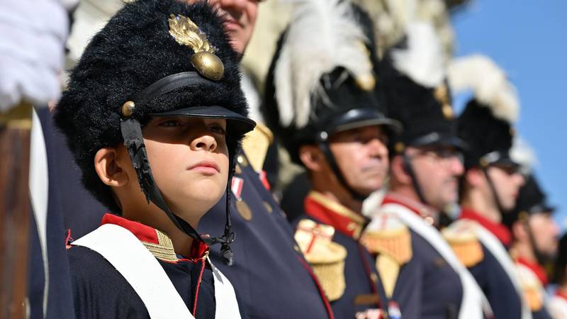 Varaždinom prodefiliralo 200 pripadnika povijesnih postrojbi, došli i gosti iz susjedstva
