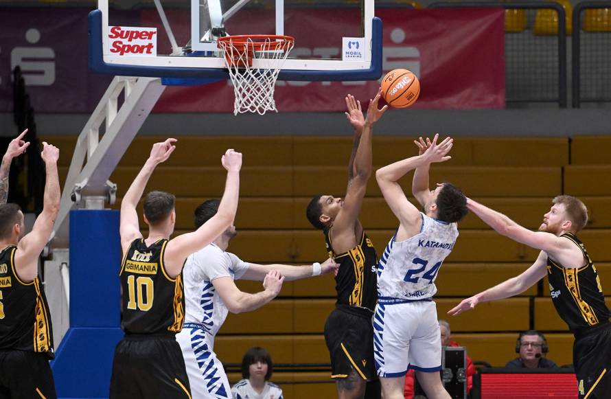 Zagreb: Polufinale SuperSport Kupa Krešimir Ćosić KK Split – KK Cibona