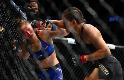 Trajala je kraće nego Baruto: Nunes brutalno razbila Rousey