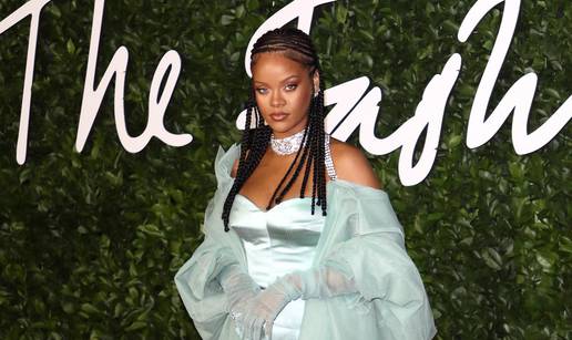 Rihanna najavljuje novu sezonu u znaku romantičnih pastela