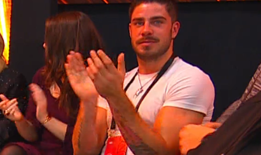 FOTO Hrvatice poludjele za ovim frajerom iz backstagea Lime Lena na Dori: Evo tko je on!