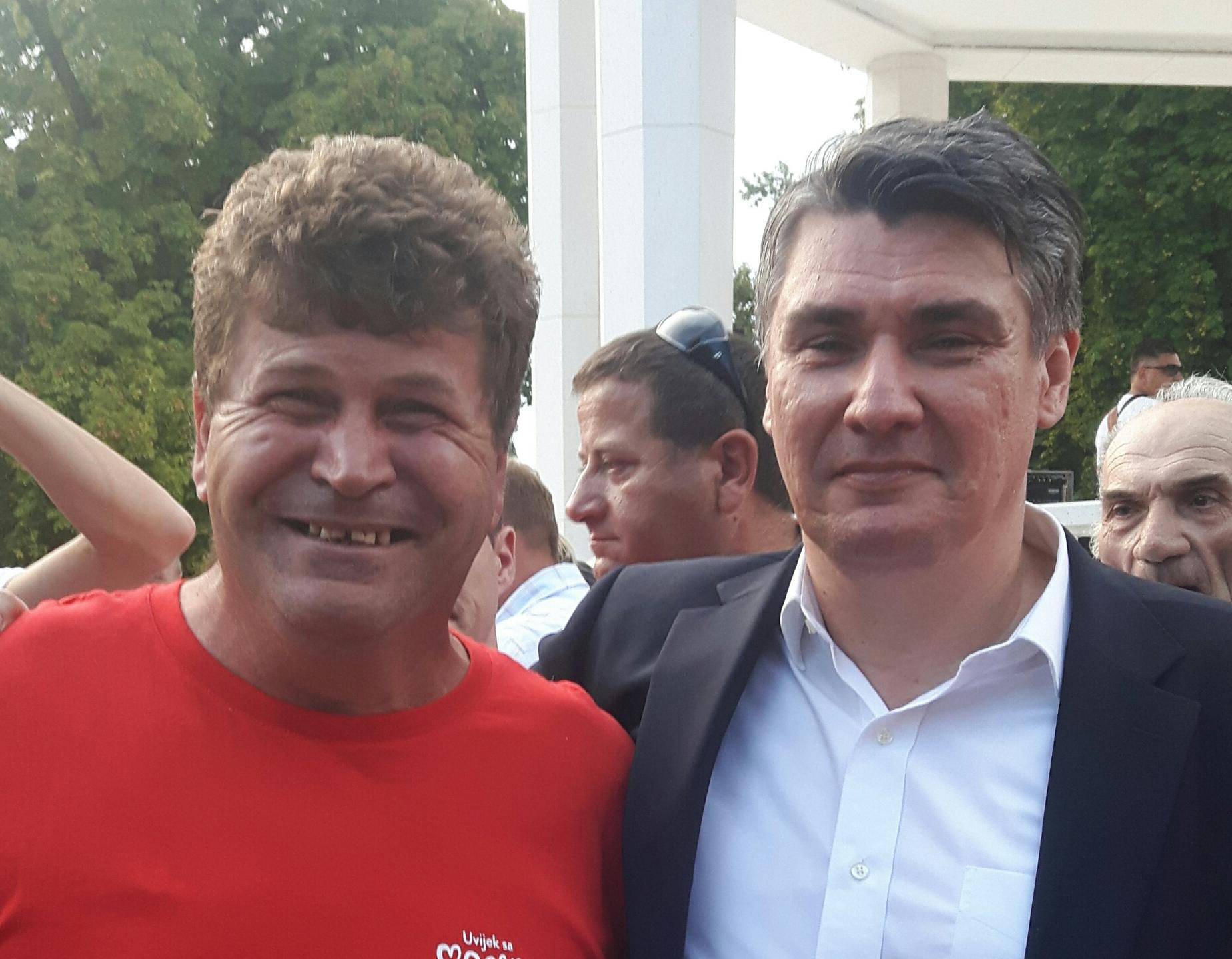 Zoran Milanović se u Bjelovaru slikao sa Zoranom Milanovićem