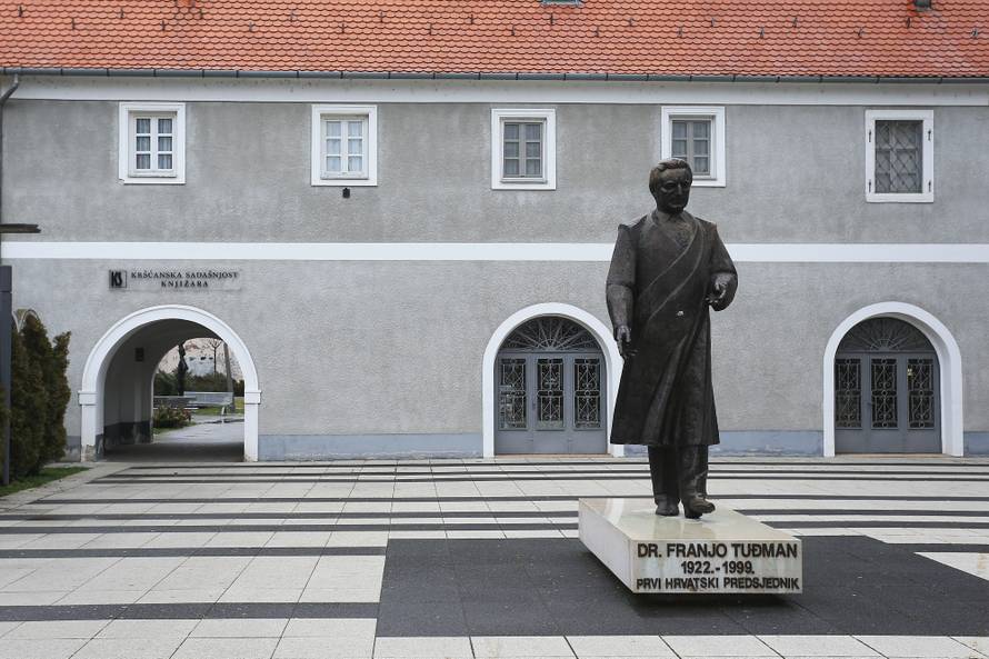 Od Pridrage do Trgovišća: Koji vam je Tuđmanov kip najbolji? Neki mu niti najmanje ne sliče