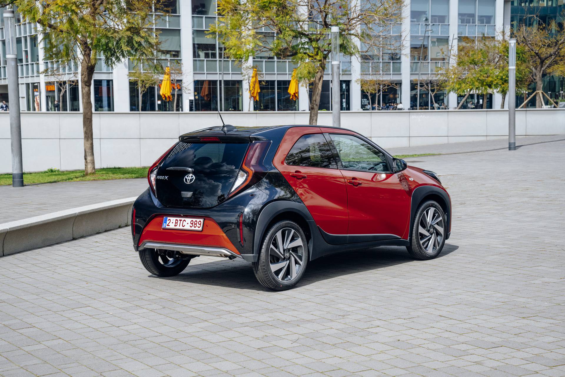 Vozili smo novu Toyotu Aygo X: Maleni automobil s crossover karakterom i gradskom 'dušom'