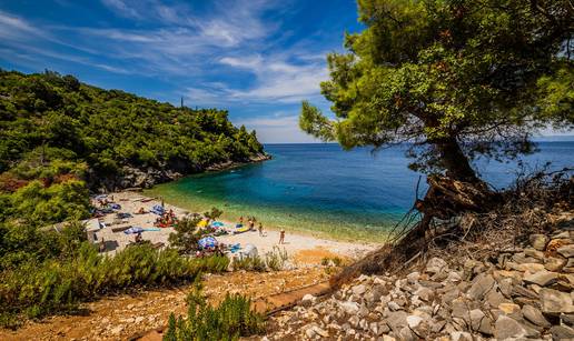 Plaža Vaja još je jedan biser Korčule koji se isplati posjetiti