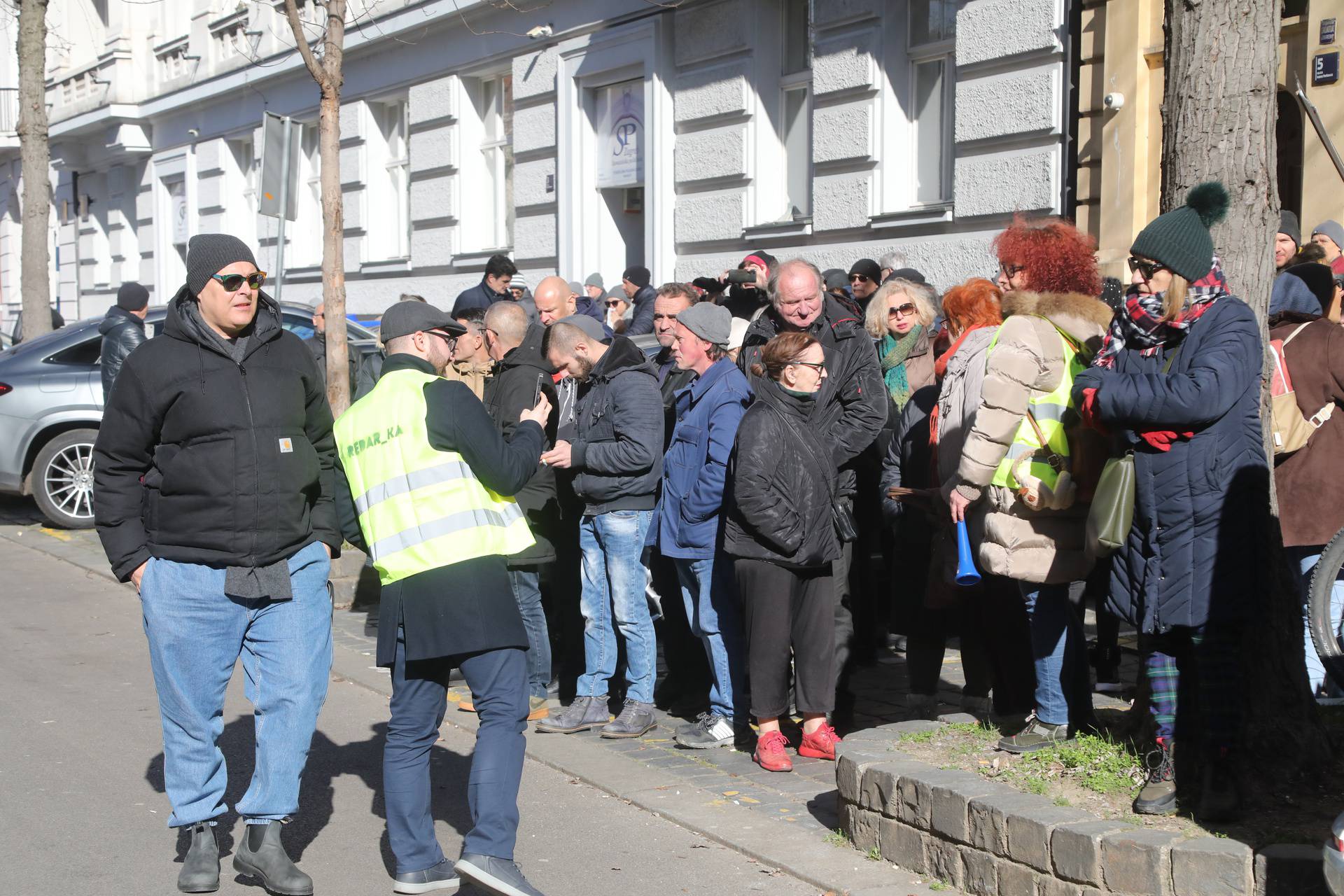 Prosvjed ‘Oprostite što smetam, ne mogu disati’