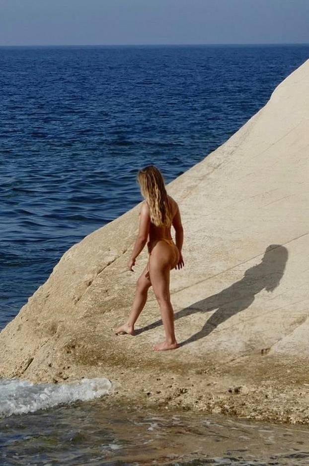 FOTO Kada Roberta proleti na skijama, topi se čak i snijeg!