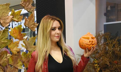 Lidija Bačić pokazala trbuh i istaknula dekolte za Helloween