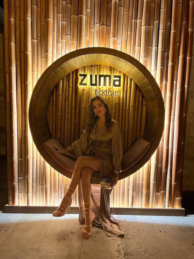 FOTO Severina produžila ljeto u Bodrumu: 'Najljepša žena!'