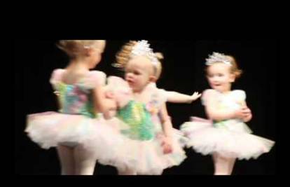Dvogodišnje balerine 'potukle' su se na svom prvom nastupu