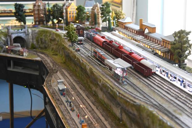 Izložba Virovitica voli vlakove