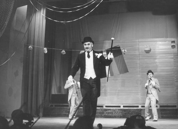 FOTO 'Mala Floramye' slavi 99. rođendan! Pogledajte kako se postava mijenjala kroz godine