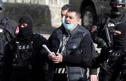 U Beogradu je počelo suđenje Velji Nevolji: Nasmijan je slušao optužnicu i slao poljupce