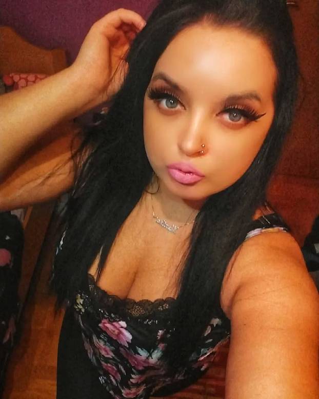 FOTO Martina iz 'Ljubav je na selu' izgleda potpuno drugačije sad! Objavila i fotke u bikiniju