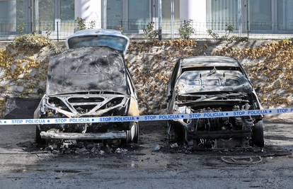 U Zagrebu planuo auto, požar se proširio i na susjedno vozilo