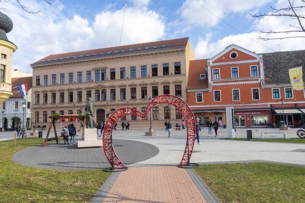 Vinkovci spremno dočekuju Dan zaljubljenih