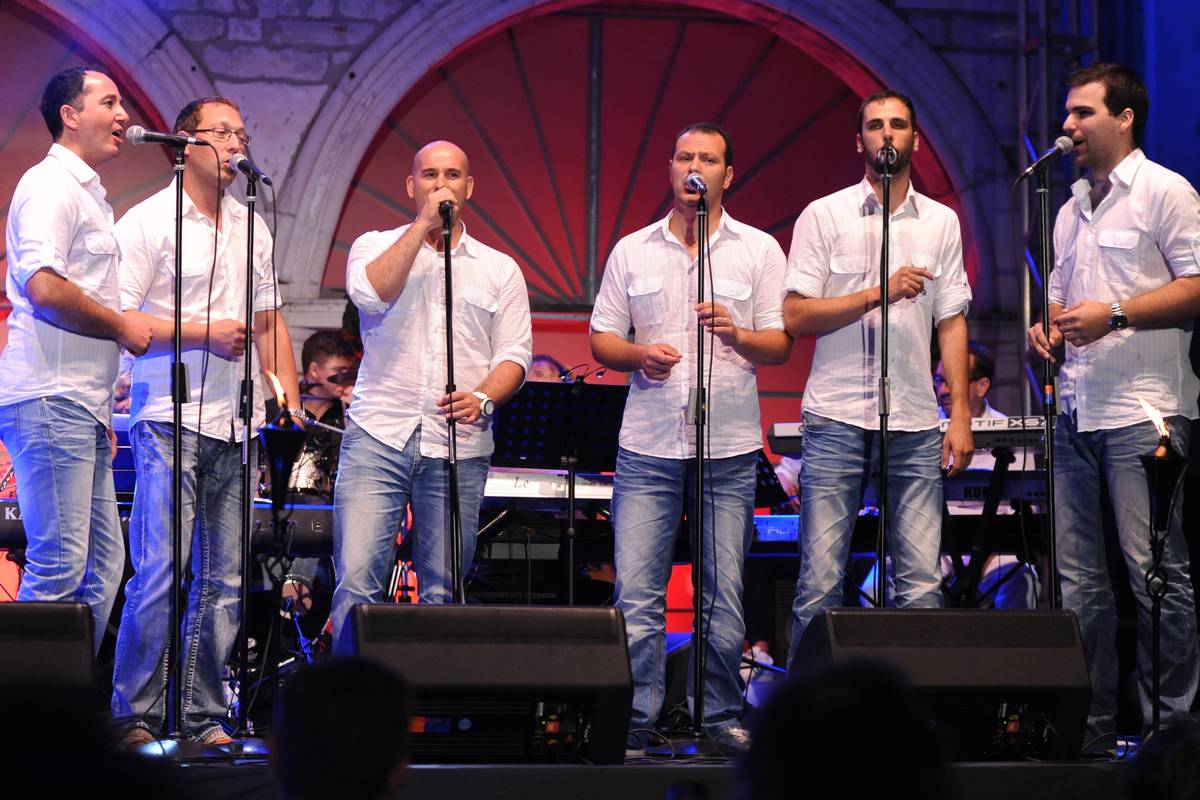 Klapa Brodarica traži dečka koji će zaprositi curu u spotu