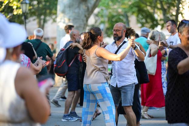 Zagreb: Brojni građani sudjelovali na pPlesnjaku na Zrinjevcu