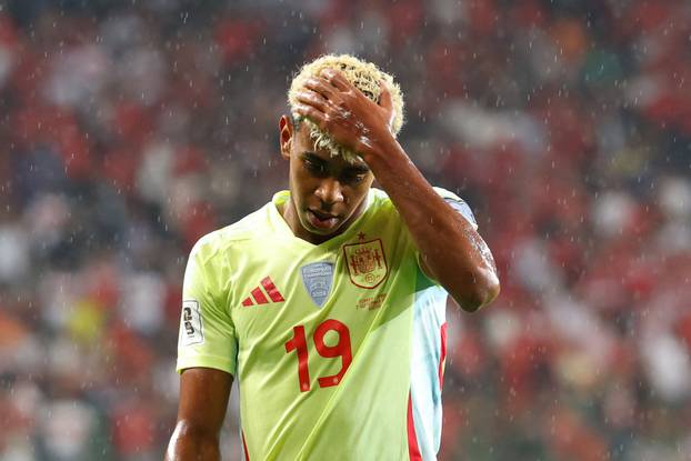 World Cup - UEFA Qualifiers - Group E - Turkey v Spain