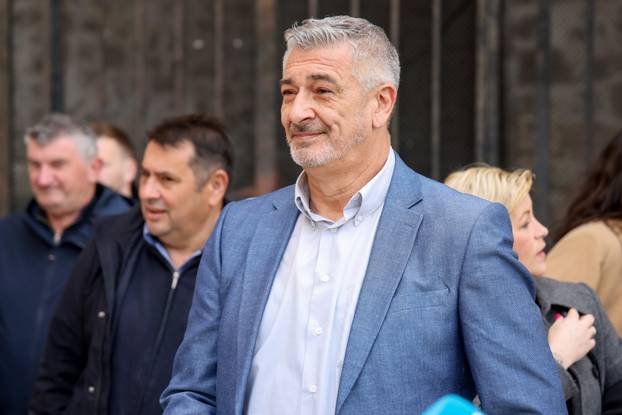 Zadar: Nezavisni kandidati za župana i gradonačelnika Antonio Vučetić i Ivica Žuvela predstavili programe