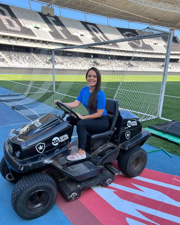 FOTO Nadal ju je gutao očima u Brazilu. Gdje je ova hostesa 11 godina poslije i kako izgleda?