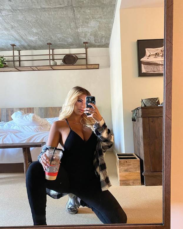 FOTO Ona je kubanska Pamela Anderson! Ashley  obožava mini kostime. Po cijeli dan je u njima