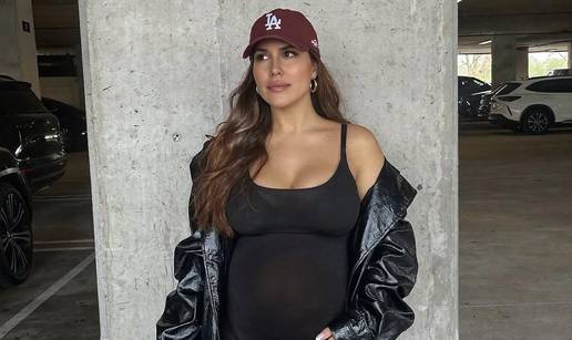 FOTO Lana Jur&ccaron;evi&cacute; pokazala je trudni&ccaron;ki trbuh: Pogledajte kako se mijenjala kroz godine...