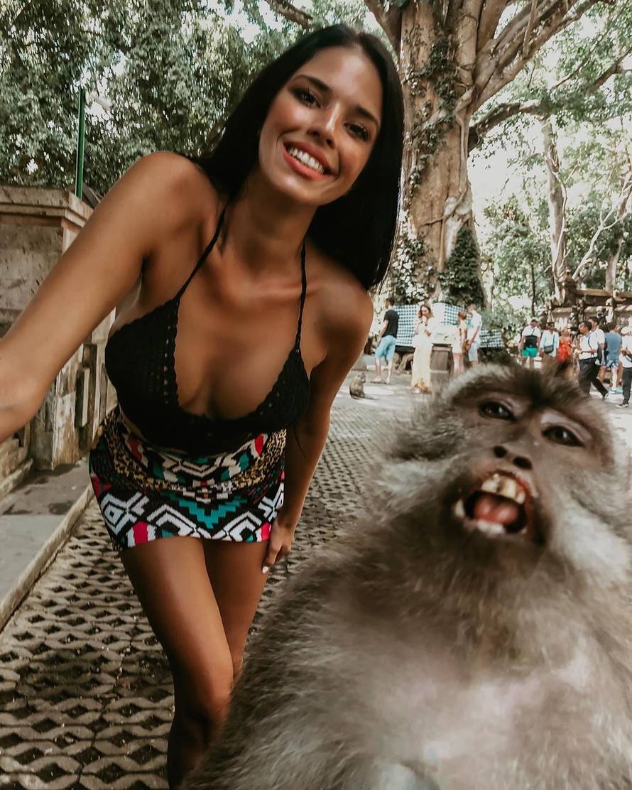 Knoll pozirala u donjem rublju: 'Vrh, tako se reklamira guza'