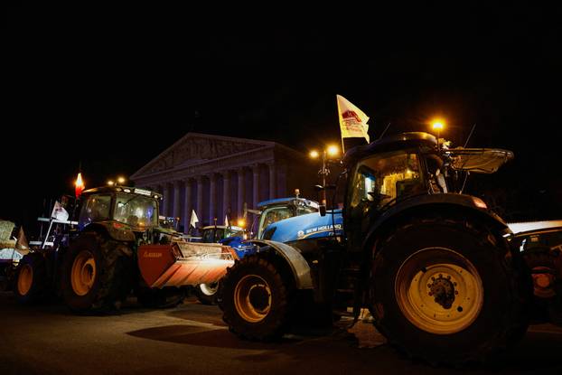 Protest against the government's handling of the EU-Mercosur free trade agreement in Paris