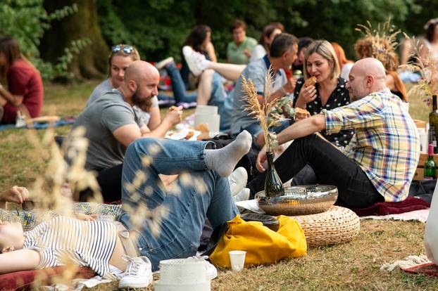 Zagreb: Mali piknik privukao je veliki broj građana 