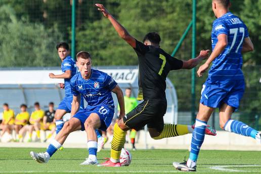 Radomlje - Dinamo 2-2: 'Modri' poveli pa morali stizati rezultat. Varela pokazao raskoš talenta