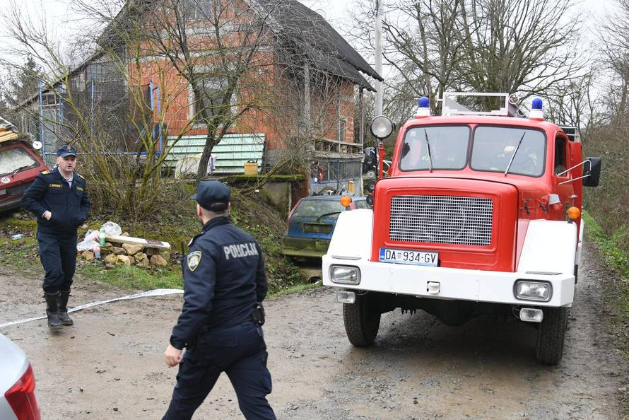 U požaru u Ivanovu Selu izgorio OPG